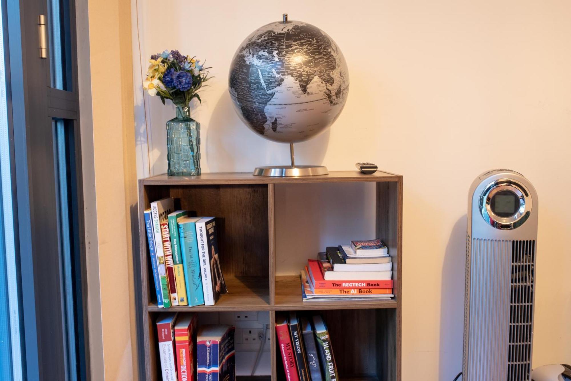 Spacious 1 Bed Apartment With Workspace, Coffee & Free Secure Parking Birmingham Eksteriør billede