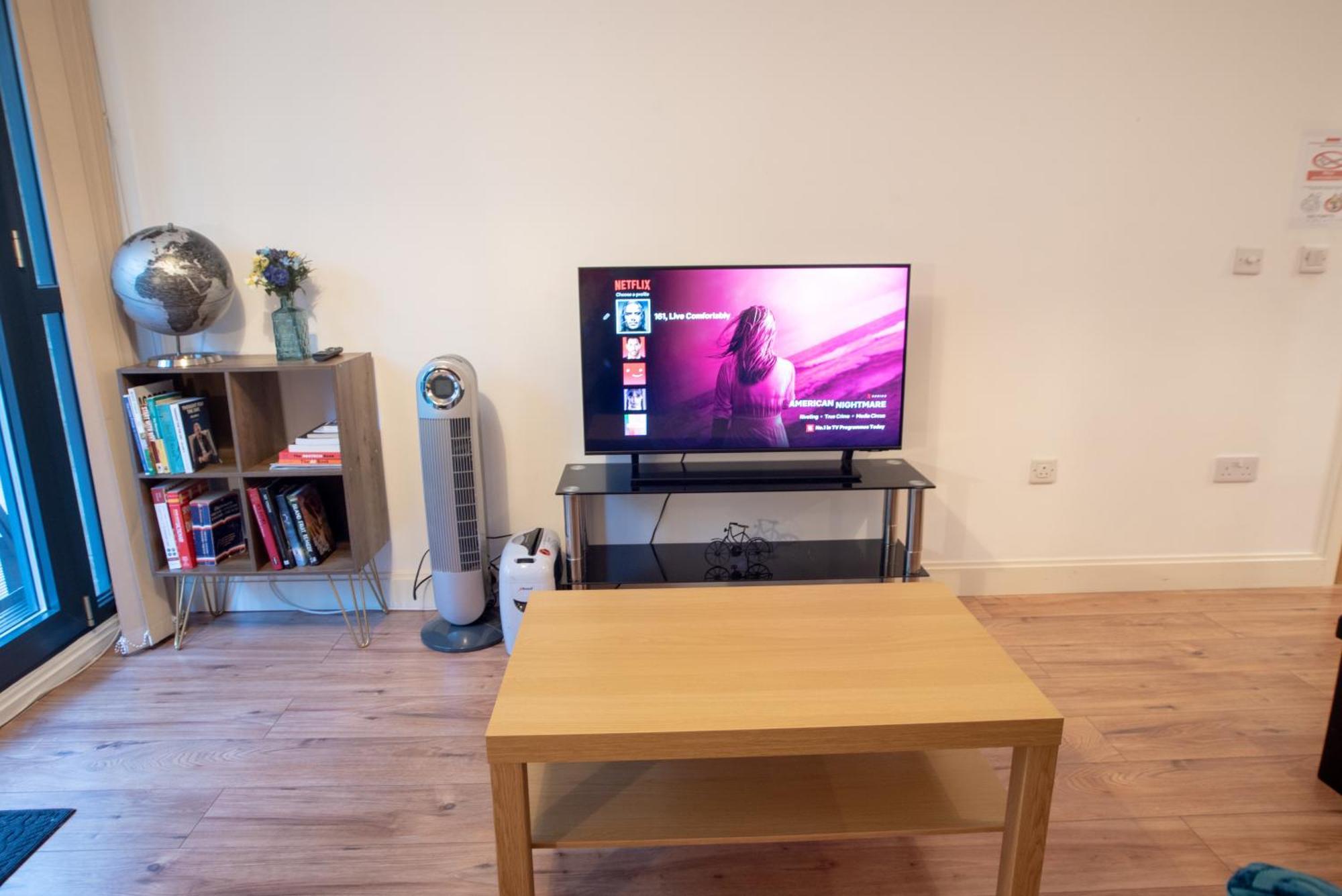 Spacious 1 Bed Apartment With Workspace, Coffee & Free Secure Parking Birmingham Eksteriør billede